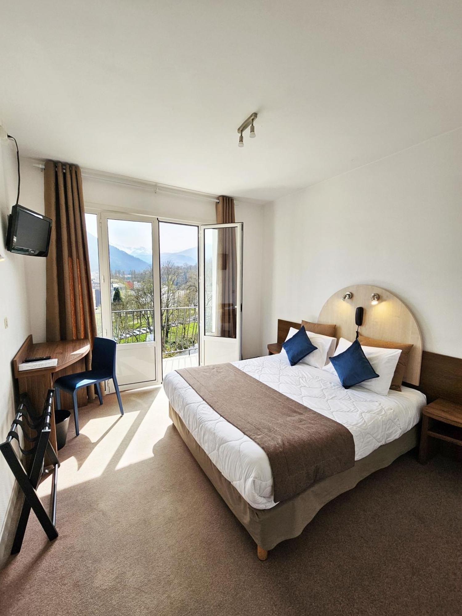 Hotel Adonis Lourdes - Notre Dame De La Sarte Exterior foto